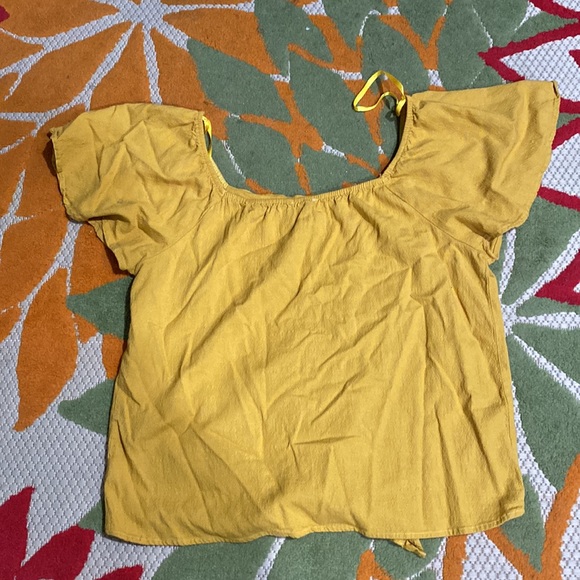 Button blouse - Picture 2 of 4